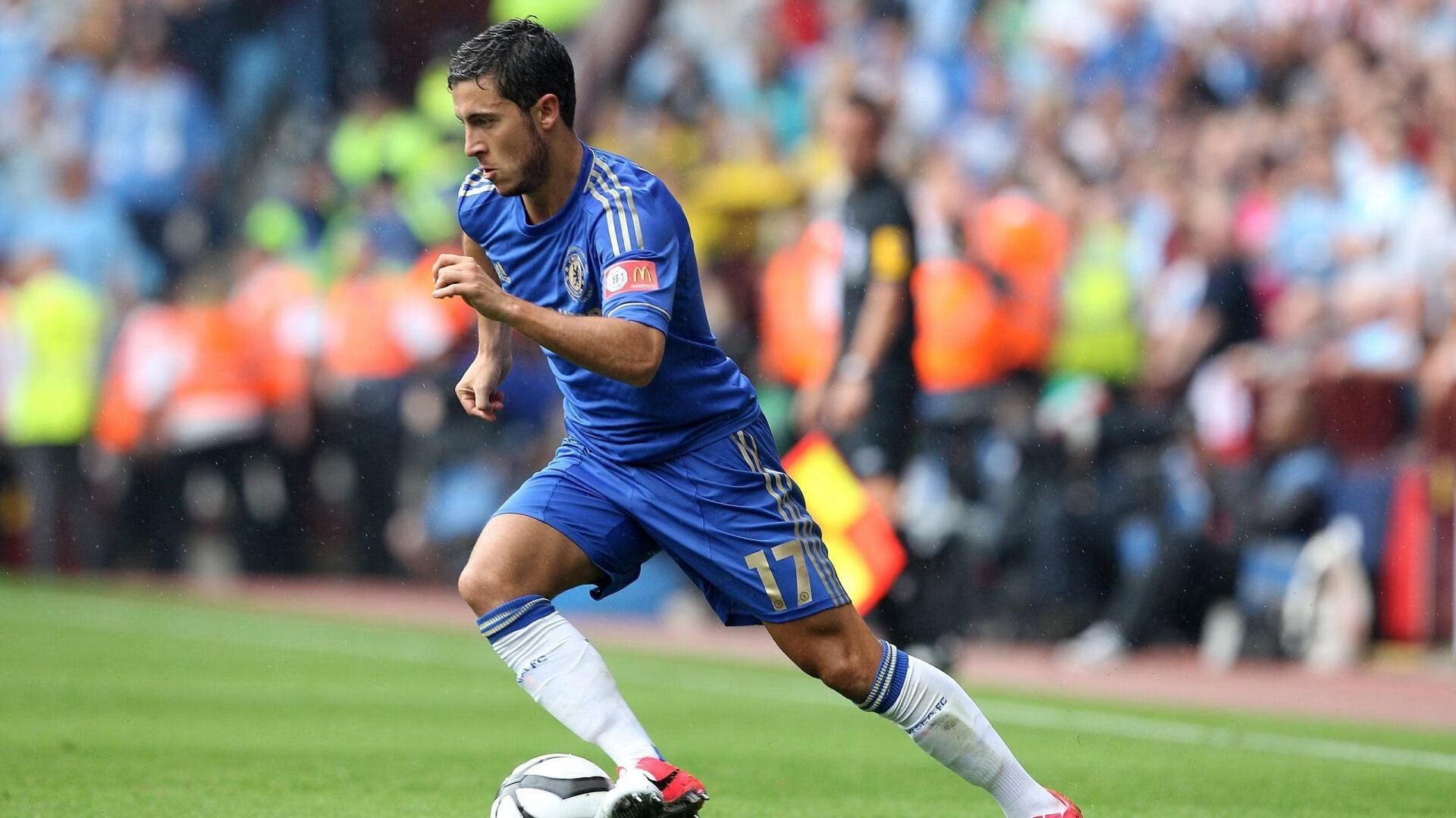 当奇迹跨界相遇,巴拉圭少年队击败巴萨梯队,坎特在F1揭幕战接管赛道的隐喻