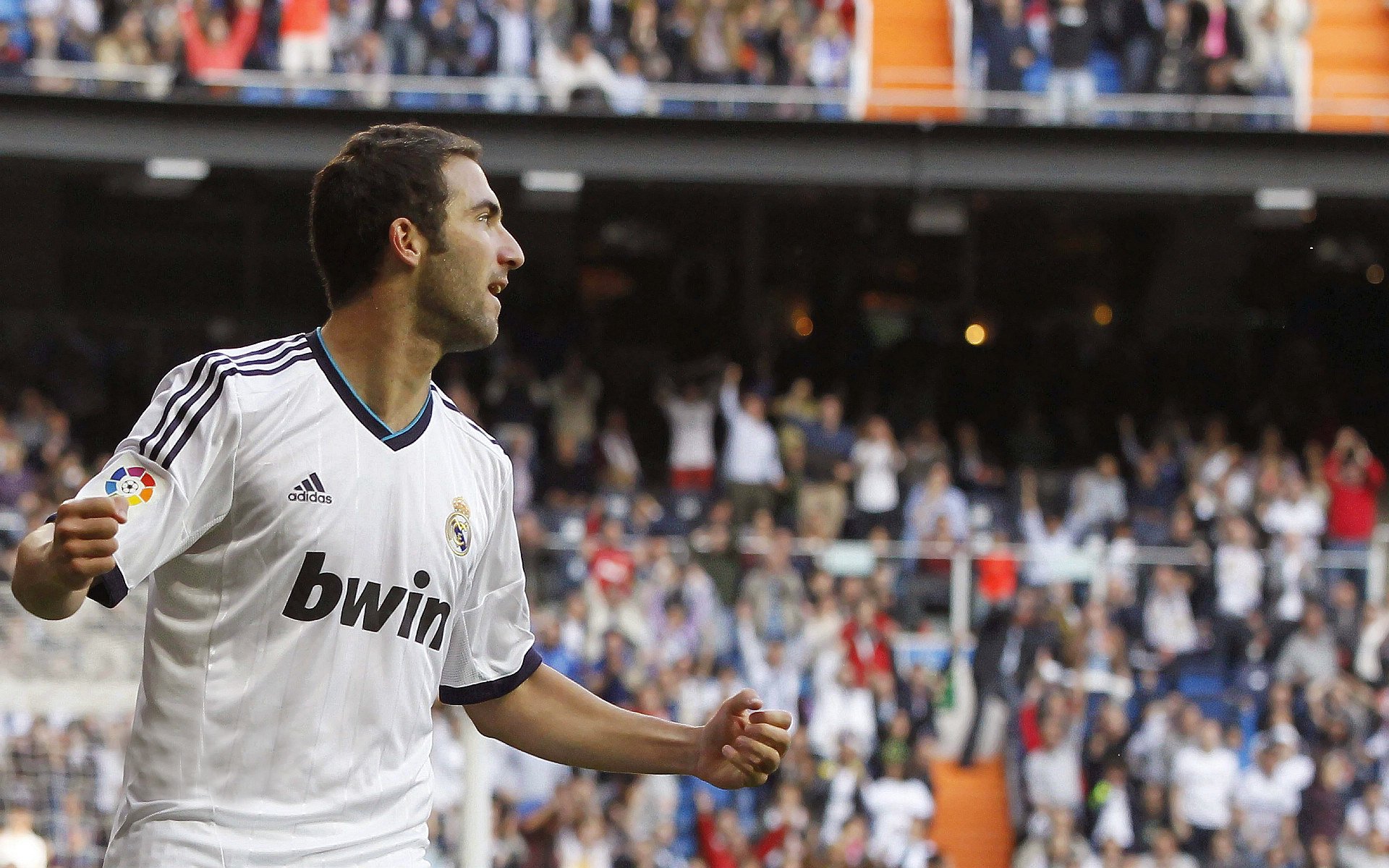 总决赛之夜,小贾伦·杰克逊的沉默统治